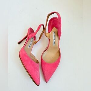 Manolo Blahnik Pink Suede Leather pointed toe Carolyne Slingback pumps EU 39